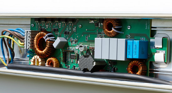 sunsil_Closeup_micro_inverter.jpg